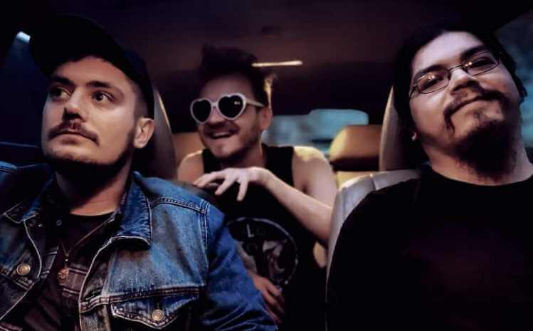 Photo of the band members of Under